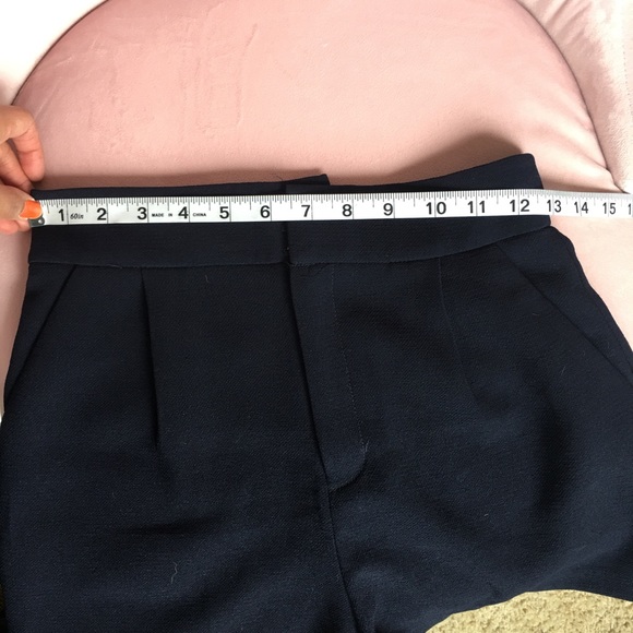 F21 Navy pleated high waisted shorts - Picture 6 of 8